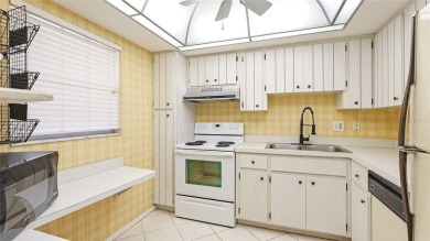 Welcome to the best value in Glen Oaks! This 2-bedroom on Bobby Jones Golf Club in Florida - for sale on GolfHomes.com, golf home, golf lot