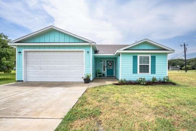 Love where you live in one of Rockport's prime location for golf on Rockport Country Club in Texas - for sale on GolfHomes.com, golf home, golf lot