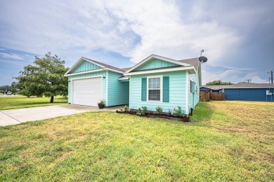Love where you live in one of Rockport's prime location for golf on Rockport Country Club in Texas - for sale on GolfHomes.com, golf home, golf lot