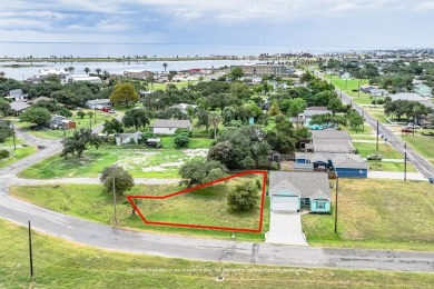 Prime location alert! This is your chance to build the perfect on Rockport Country Club in Texas - for sale on GolfHomes.com, golf home, golf lot