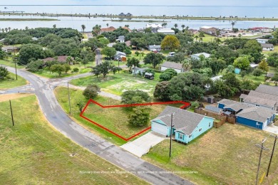 Prime location alert! This is your chance to build the perfect on Rockport Country Club in Texas - for sale on GolfHomes.com, golf home, golf lot