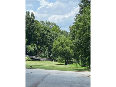 Great Opportunity!  Fixer-Upper! Selling *AS-IS*   3 Bedroom 2 on Cross Creek Golf Course in Georgia - for sale on GolfHomes.com, golf home, golf lot