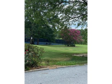 Great Opportunity!  Fixer-Upper! Selling *AS-IS*   3 Bedroom 2 on Cross Creek Golf Course in Georgia - for sale on GolfHomes.com, golf home, golf lot
