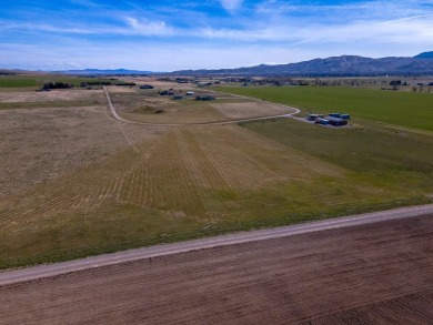 Welcome to country living at its finest! This beautiful 5-acre on Old Baldy Golf Course in Montana - for sale on GolfHomes.com, golf home, golf lot