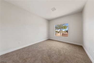 This charming single-story, 2-bedroom home with a den and 2 on Highland Falls Golf Club in Nevada - for sale on GolfHomes.com, golf home, golf lot
