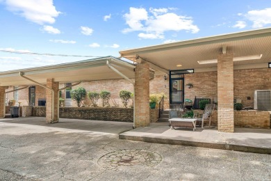 Welcome to your dream home! This stunning 3-bedroom, 2-bathroom on Belvedere Golf Club in Arkansas - for sale on GolfHomes.com, golf home, golf lot