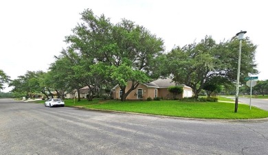 Beautiful home on the corner of Forest Hills and Champions with on Rockport Country Club in Texas - for sale on GolfHomes.com, golf home, golf lot