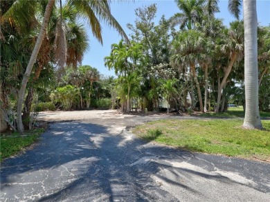 Presenting you rare and unique opportunity to construct a luxury on Country Club of Naples in Florida - for sale on GolfHomes.com, golf home, golf lot