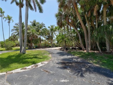 Presenting you rare and unique opportunity to construct a luxury on Country Club of Naples in Florida - for sale on GolfHomes.com, golf home, golf lot