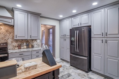 ***BRING ALL OFFERS*** Beautifully updated, open floor plan on on Cortez Golf Course in Arkansas - for sale on GolfHomes.com, golf home, golf lot