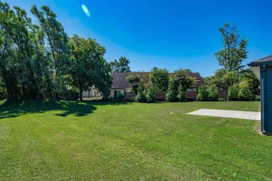 Like-New 3 bedroom, 2 bath open concept ranch in the coveted on Bridgewater Golf Club in Indiana - for sale on GolfHomes.com, golf home, golf lot