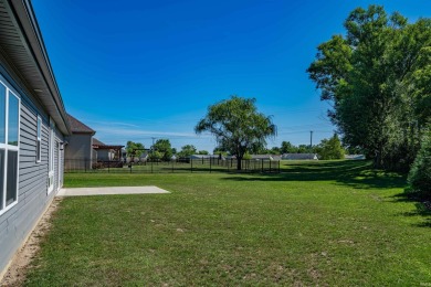 Like-New 3 bedroom, 2 bath open concept ranch in the coveted on Bridgewater Golf Club in Indiana - for sale on GolfHomes.com, golf home, golf lot
