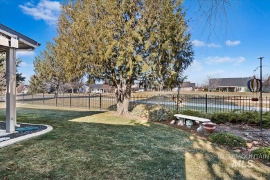 This stunning, well maintained single-level home features 4 on Lakeview Golf Club in Idaho - for sale on GolfHomes.com, golf home, golf lot