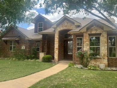 This beautiful home is nestled on a cul-de-sac on the LaPaloma on La Paloma Golf Club in Texas - for sale on GolfHomes.com, golf home, golf lot