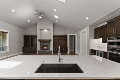 Welcome home to this beautifully crafted single-level residence on  in Oregon - for sale on GolfHomes.com, golf home, golf lot