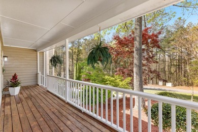 Beautiful 4 bedroom 2 1/2 bathroom home located in Fairfield on Fairfield Plantation Golf and Country Club in Georgia - for sale on GolfHomes.com, golf home, golf lot