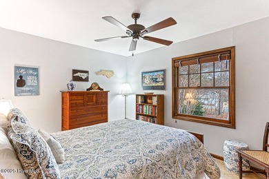 Discover the perfect blend of comfort, lifestyle, and location on Seven Lakes Country Club in North Carolina - for sale on GolfHomes.com, golf home, golf lot