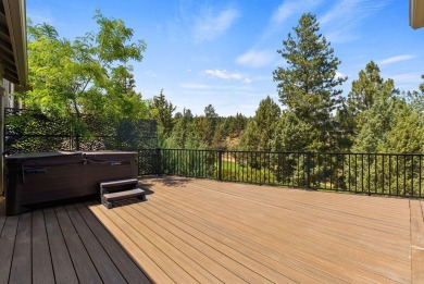 Welcome home to this beautifully crafted single-level residence on  in Oregon - for sale on GolfHomes.com, golf home, golf lot