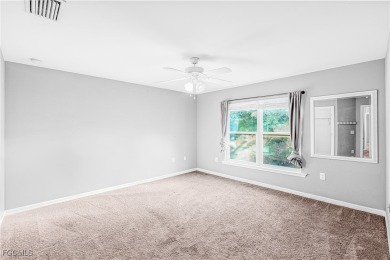 Welcome to a beautifully maintained townhome located in the on Gateway Golf and Country Club in Florida - for sale on GolfHomes.com, golf home, golf lot