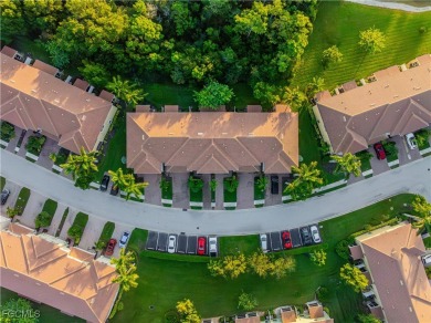 Welcome to a beautifully maintained townhome located in the on Gateway Golf and Country Club in Florida - for sale on GolfHomes.com, golf home, golf lot