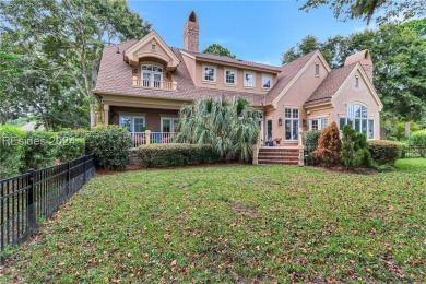 Classic 4 bedroom 3 1/2 bath Belfair home overlooking lagoon to on Belfair Golf Club in South Carolina - for sale on GolfHomes.com, golf home, golf lot