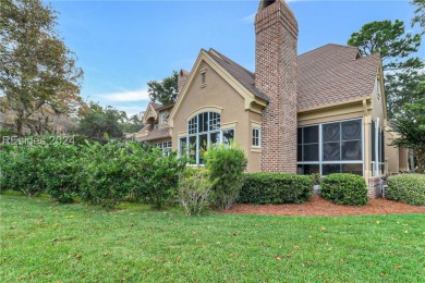 Classic 4 bedroom 3 1/2 bath Belfair home overlooking lagoon to on Belfair Golf Club in South Carolina - for sale on GolfHomes.com, golf home, golf lot