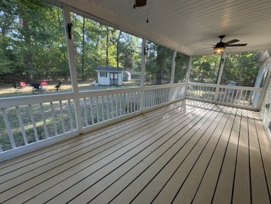 Beautiful home in popular Captain's Cove.  Located on a large on Captains Cove Golf and Yacht Club in Virginia - for sale on GolfHomes.com, golf home, golf lot
