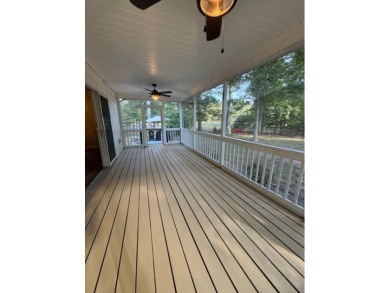 Beautiful home in popular Captain's Cove.  Located on a large on Captains Cove Golf and Yacht Club in Virginia - for sale on GolfHomes.com, golf home, golf lot