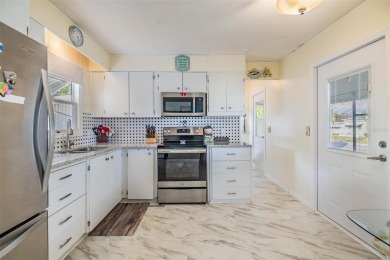 Price reduction. Escape to sunny Florida and spend the winter or on Betmar Acres Golf Club in Florida - for sale on GolfHomes.com, golf home, golf lot