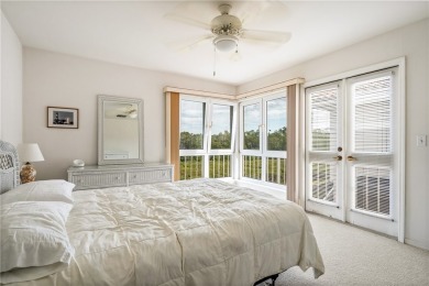 Charming location 2 / 2.5 Townhome. Updated kitchen, granite on Grand Harbor Golf and Country Club in Florida - for sale on GolfHomes.com, golf home, golf lot