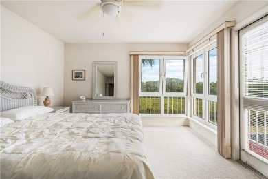 Charming location 2 / 2.5 Townhome. Updated kitchen, granite on Grand Harbor Golf and Country Club in Florida - for sale on GolfHomes.com, golf home, golf lot