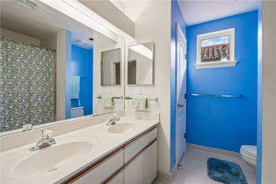 Charming location 2 / 2.5 Townhome. Updated kitchen, granite on Grand Harbor Golf and Country Club in Florida - for sale on GolfHomes.com, golf home, golf lot