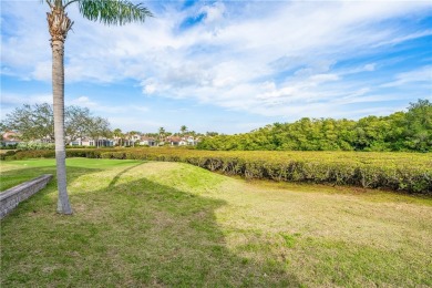 Charming location 2 / 2.5 Townhome. Updated kitchen, granite on Grand Harbor Golf and Country Club in Florida - for sale on GolfHomes.com, golf home, golf lot