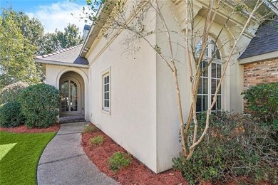 Discover easy, refined living in this charming garden home in on Money Hill Golf and Country Club in Louisiana - for sale on GolfHomes.com, golf home, golf lot