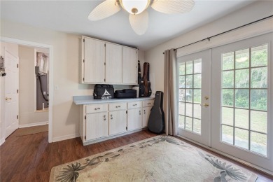 Welcome to this lovely, well-maintained 3-bedroom, 2-bath home on Williston Highlands Golf and Country Club in Florida - for sale on GolfHomes.com, golf home, golf lot