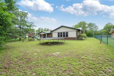 Welcome to this lovely, well-maintained 3-bedroom, 2-bath home on Williston Highlands Golf and Country Club in Florida - for sale on GolfHomes.com, golf home, golf lot
