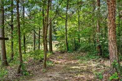 Welcome to this CHICKASAW POINT GOLF COURSE HOME situated on a on The Trail At Chickasaw Pointe in South Carolina - for sale on GolfHomes.com, golf home, golf lot