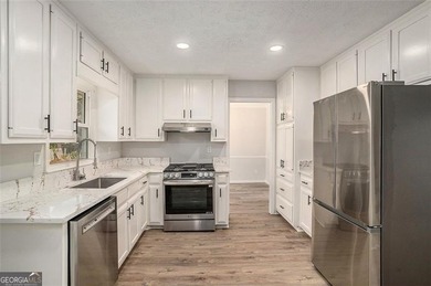 Amazing opportunity - *Move-In Ready* completely renovated 3 on Honey Creek Country Club in Georgia - for sale on GolfHomes.com, golf home, golf lot