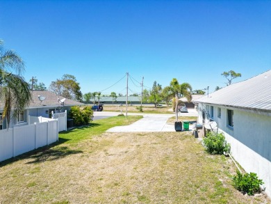 WALK OR RIDE TO YOUR FIRST TEE. Endless Potential in a Desirable on Palmetto-Pine Country Club in Florida - for sale on GolfHomes.com, golf home, golf lot