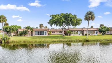Absolutely stunning, fully updated ground-floor corner villa on Kings Point Golf -Flanders Way in Florida - for sale on GolfHomes.com, golf home, golf lot