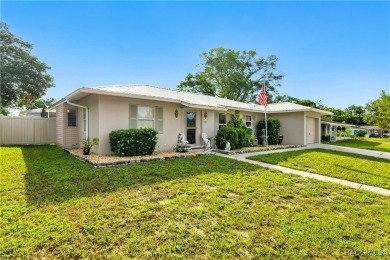 Well-maintained 3BR/2BA Pool home in Citrus Springs with on Citrus Springs Country Club in Florida - for sale on GolfHomes.com, golf home, golf lot