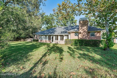 Deerwood! 10-12ft ceilings, split floor plan with large garden on The Deerwood Country Club in Florida - for sale on GolfHomes.com, golf home, golf lot