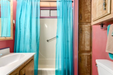 Vacant and ready for a contract! This cute 2 bedroom, 1.5 bath on Viewpoint Golf Resort in Arizona - for sale on GolfHomes.com, golf home, golf lot