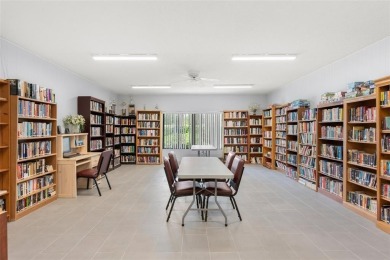 Spacious and bright 2-bed, 2-bath + den/office condo in Palm on Oriole Golf and Tennis Club in Florida - for sale on GolfHomes.com, golf home, golf lot