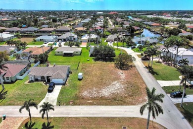 Exclusively presented by Sunland Real Estate: Rare 0.25-acre lot on El Rio Golf Course and Club in Florida - for sale on GolfHomes.com, golf home, golf lot