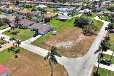Exclusively presented by Sunland Real Estate: Rare 0.25-acre lot on El Rio Golf Course and Club in Florida - for sale on GolfHomes.com, golf home, golf lot