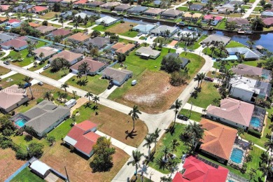 Exclusively presented by Sunland Real Estate: Rare 0.25-acre lot on El Rio Golf Course and Club in Florida - for sale on GolfHomes.com, golf home, golf lot