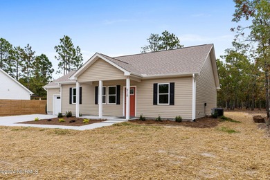 New Year, New Construction. This easy living 3 Bedrooms, 2 on The Lakes Country Club in North Carolina - for sale on GolfHomes.com, golf home, golf lot