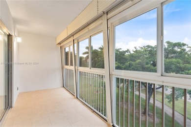 PRICE ADJUSTMENT! Large end unit in Buckingham East featuring 2 on Flamingo Lakes Country Club in Florida - for sale on GolfHomes.com, golf home, golf lot