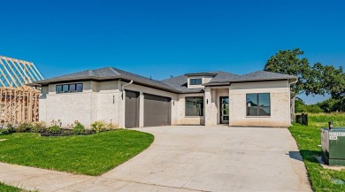 New build by Aubree Homes in sought after Thomas Crossing home on Southern Oaks Golf Club in Texas - for sale on GolfHomes.com, golf home, golf lot